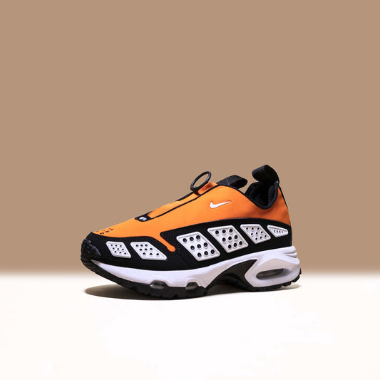 NIKE WMNS AIR MAX SNDR